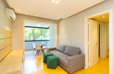 Apartamento com 2 quartos para alugar na Rua Guilherme Schell, 308, Santo Antônio, Porto Alegre, 64 m2 por R$ 2.900