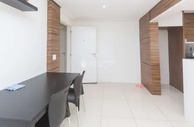 Apartamento com 2 quartos para alugar na rua monsenhor antonio guilherme grings, 51, sarandi, porto alegre, 64 m2 por r$ 2.300