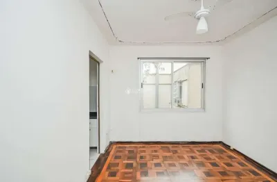 Apartamento com 1 quarto para alugar na avenida getúlio vargas, 1210, menino deus, porto alegre, 35 m2 por r$ 860