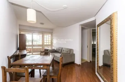 Apartamento com 2 quartos para alugar na rua portugal, 1225, são joão, porto alegre, 71 m2 por r$ 2.900