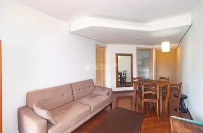 Apartamento com 2 quartos para alugar na rua portugal, 1225, são joão, porto alegre, 71 m2 por r$ 2.900