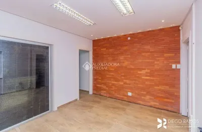 Casa comercial para alugar na rua vinte e quatro de outubro, 1435, auxiliadora, porto alegre, 198 m2 por r$ 12.000