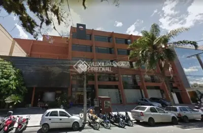 Sala comercial para alugar na avenida pernambuco, 1519, navegantes, porto alegre, 958 m2 por r$ 38.320