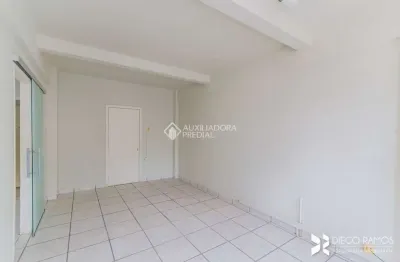 Sala comercial para alugar na praça otávio rocha, 179, centro histórico, porto alegre, 108 m2 por r$ 2.200