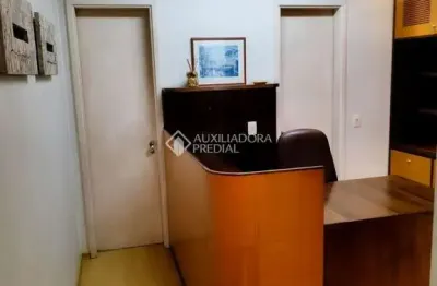 Sala comercial para alugar na rua washington luiz, 1118, centro histórico, porto alegre, 65 m2 por r$ 2.500