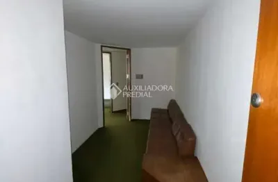 Sala comercial para alugar na rua dos andradas, 1519, centro histórico, porto alegre, 46 m2 por r$ 1.200