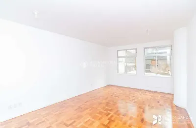 Sala comercial para alugar na rua general andrade neves, 159, centro histórico, porto alegre, 38 m2 por r$ 600