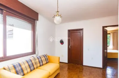 Casa comercial para alugar na Praça Alfred Sehbe, 25, Vila Ipiranga, Porto Alegre, 356 m2 por R$ 10.000