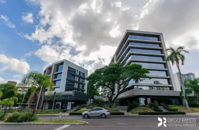 Ponto comercial para alugar na Avenida Wenceslau Escobar, 2700, Tristeza, Porto Alegre, 46 m2 por R$ 4.839