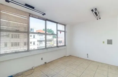 Sala comercial para alugar na rua moura azevedo, 606, são geraldo, porto alegre, 31 m2 por r$ 480