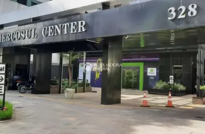 Sala comercial para alugar na Avenida Carlos Gomes, 328, Boa Vista, Porto Alegre, 37 m2 por R$ 2.251