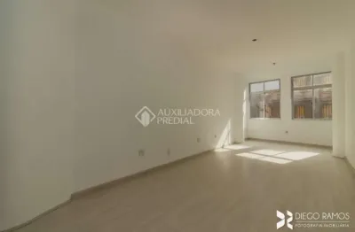 Sala comercial para alugar na rua general andrade neves, 159, centro histórico, porto alegre, 33 m2 por r$ 500