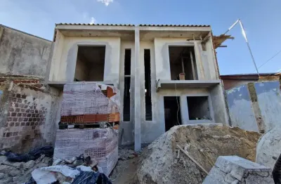 Casa com 3 quartos à venda na rua adriana ceres zago bueno, 711, tatuquara, curitiba por r$ 390.000