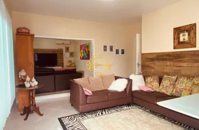 Casa com 03 dormitórios sendo 01 suíte à venda, 160 m² por r$ 2.000.000,00- centro - itajaí/sc