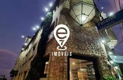 Réplica de castelo medieval de 4 pavimentos na vila mariana para venda!