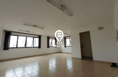 Sala comercial de 47m² à 400 metros do metrô praça da árvore.