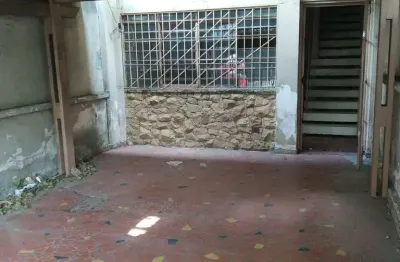 Casa com 2 quartos à venda na Rua Bacaetava, Vila Gertrudes, São Paulo