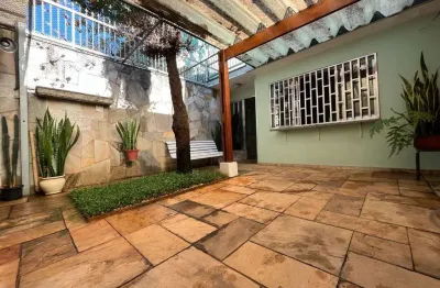 Casa com 2 quartos à venda na Rua Cristóvão Pereira, Campo Belo, São Paulo