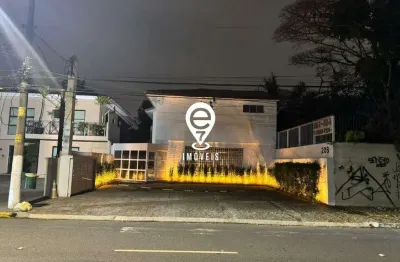 Casa com 14 quartos para alugar na Rua Groenlândia, Jardim América, São Paulo