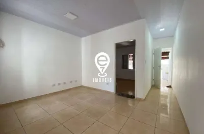Excelente casa térrea para locação de 2 dormitórios á 3 minutos da estação saúde!
