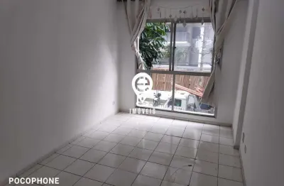 Vende apartamento de 01 dormitório perto do metrô praça da árvore