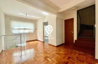 Excelente sobrado para locação 350 metros da estação saúde de 4 dormitórios