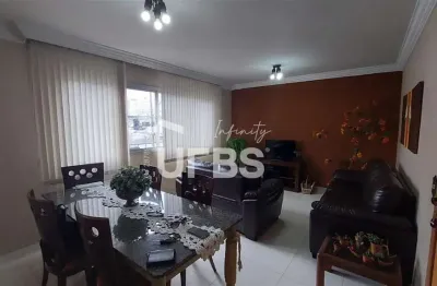 Amplo apartamento de 3 quartos no setor central – 132m², elevador e garagem