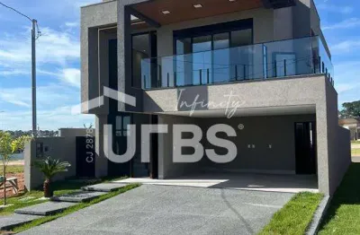 Sobrado à venda com 212,89m², sendo 3 suítes e 2 vagas de garagem.