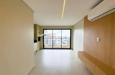 Apartamento no Setor Marista 2 Quartos, rico em marcenaria, ar condicionado e iluminação.