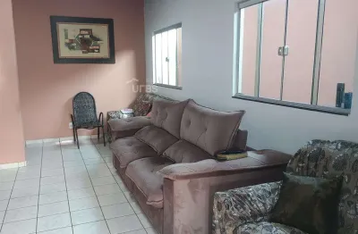 Casa com 3 quartos à venda na Rua 9 Unidade 201, 10, Parque Atheneu, Goiânia