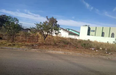 Terreno Exclusivo no Residencial Canadá: Seu Investimento de Alto Potencial em Goiânia!
