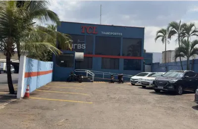 Galpão logístico completo com pátio para transportadora — pronto para operar!