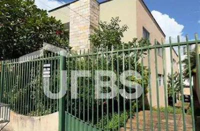 Casa à venda na Rua 88C, Setor Sul, Goiânia