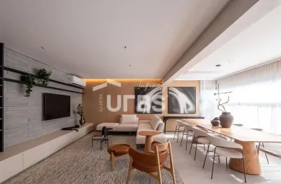 Apartamento de Luxo à venda – Setor Bueno – 2 suítes, 3 vagas – Varanda gourmet e churrasqueira