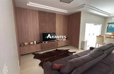 Casa com 3 quartos à venda na Rua Emília Fernandes de Brito, Santa Rosa, Uberlândia