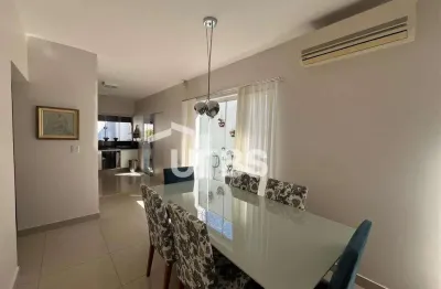 Casa com 2 quartos à venda na Rua Arlindo Teixeira, Martins, Uberlândia