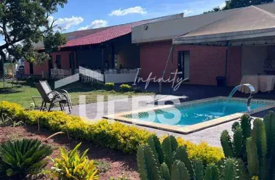 Chácara com 211m² 4 quartos à venda no bairro Chácaras Rancho Alegre