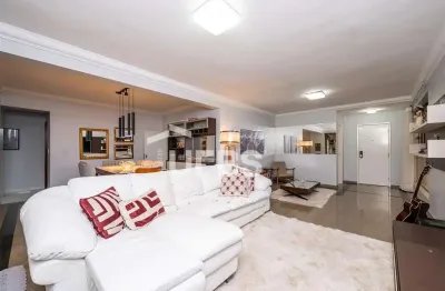 Apartamento à venda no Setor Bueno, 3 suítes plenas, 2 vagas de garagem, em frente ao Parque Vaca Brava.