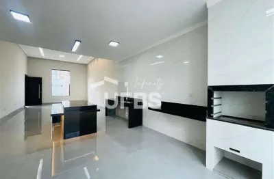 Casa com 3 quartos à venda na Rua Caule, Granada, Uberlândia