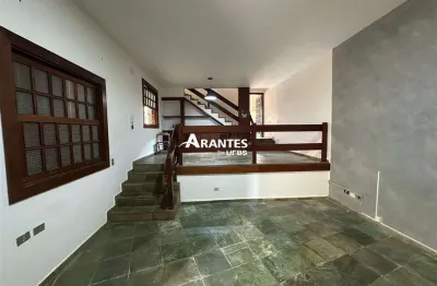 Casa com 4 quartos à venda na Avenida Princesa Izabel, Fundinho, Uberlândia