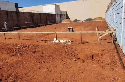 Ponto comercial à venda na Rua Cheyenne, Novo Mundo, Uberlândia