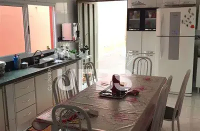 Casa com 2 quartos à venda na Avenida Francisco Ribeiro, Santa Mônica, Uberlândia