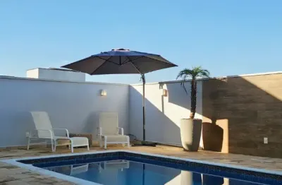 Casa impecável no Ibiti Reserva | 3 suítes, piscina e energia solar
