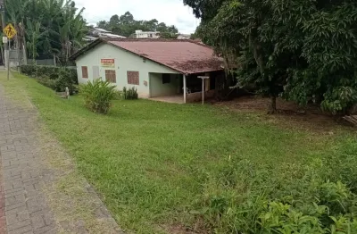 Terreno com 739m² á venda na rua geral da Tapera da base,são apenas 30 metros do portal sul da Base aérea de Florianópolis