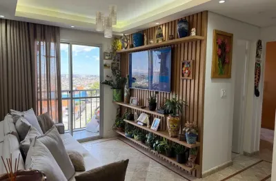 Apartamento na vila curuçá com 2 dorms, mobiliado e com uma ótima vista.