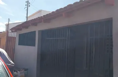 Linda ágio  casa 617 samambaia norte aceitamos carro como forma pagamento