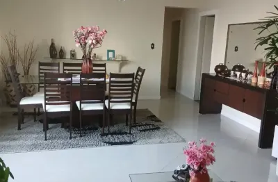 Apartamento belíssimo na pituba – 156m²   r$ 600.000,00  condomínio: r$ 1.600,00  iptu: r$ 250,00   detalhes do imóvel: ️ 156m² de área privativa ️ 4 quartos amplos e ventilados ️ 1 suíte ️ 3 banheiro