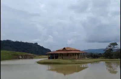 Refúgio no Interior de Santa Catarina - Um Sítio de 5 Hectares