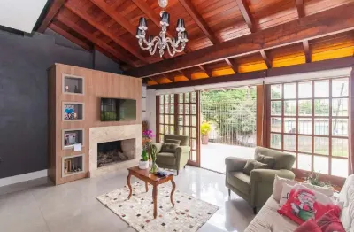 Casa com 3 quartos à venda na Avenida Deputado Aramy Silva, Santa Tereza, Porto Alegre