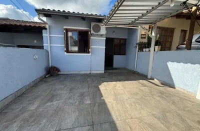 Casa com 2 quartos à venda na Rua Eurico Gomes de Oliveira, 64, Loteamento Jardim Timbaúva, Gravataí por R$ 289.000